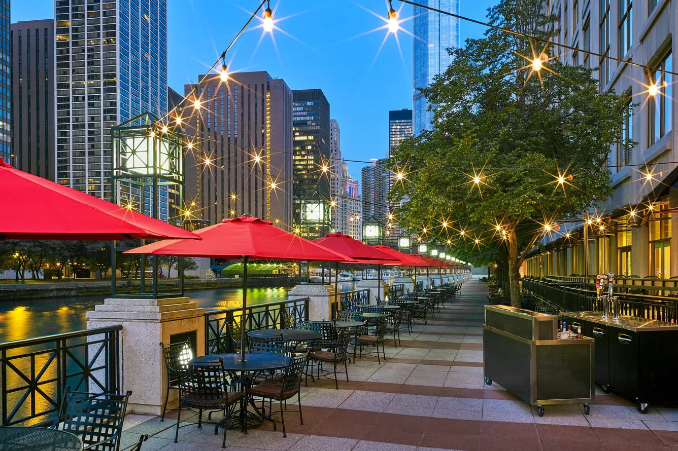 Sheraton Grand Riverwalk Chicago outdoor riverfront patio at dusk